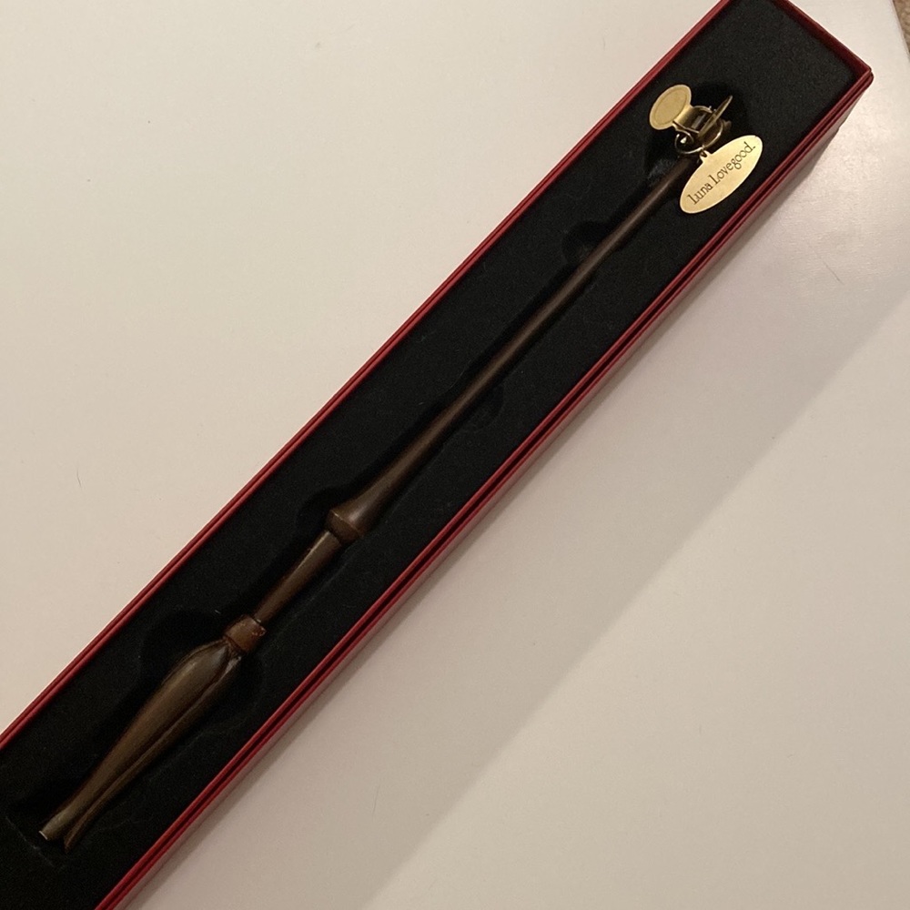 The Noble Collection Harry Potter Luna Lovegood Wand